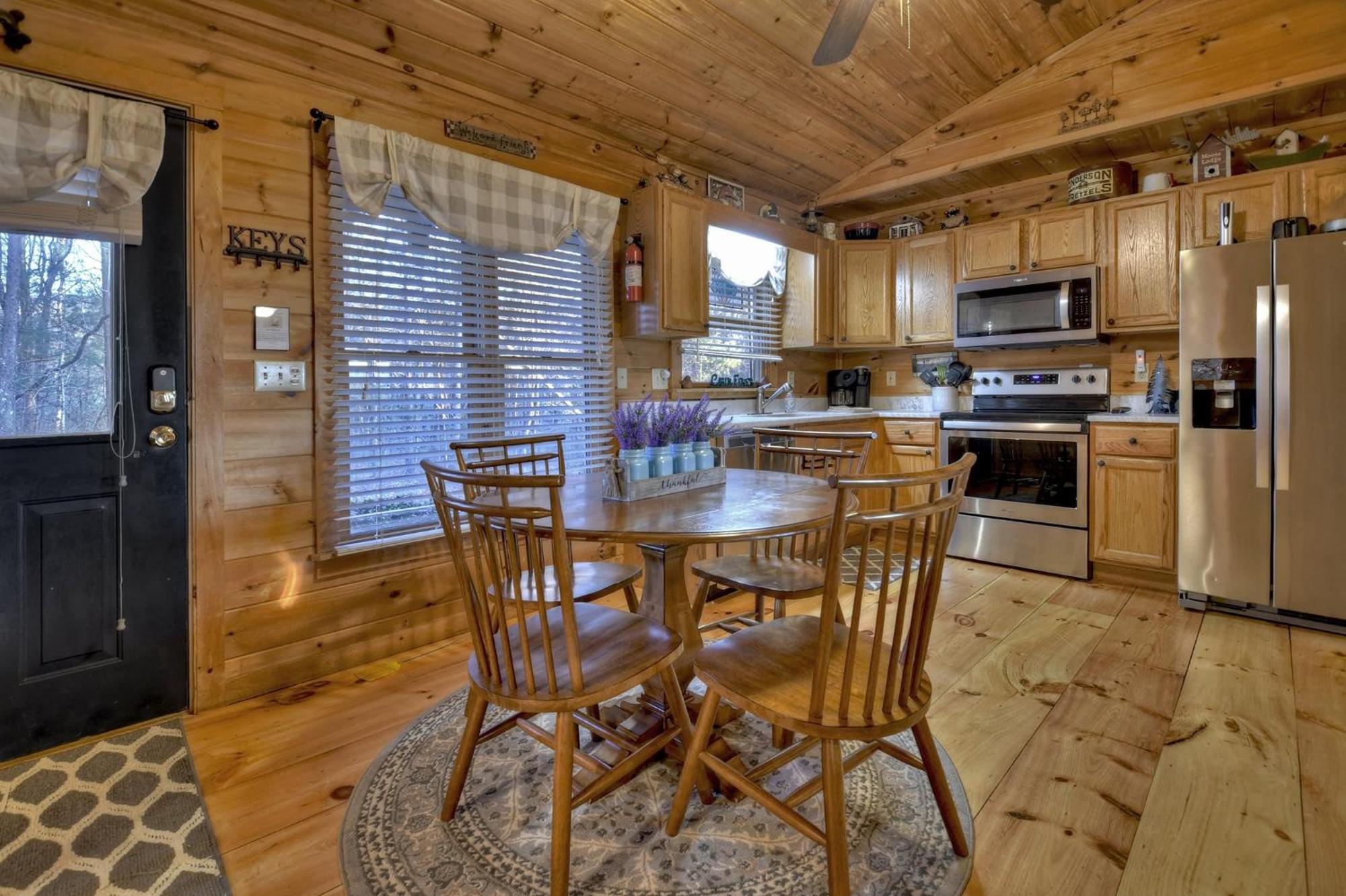 Villa Talking Leaves Hot Tub Firepit And Comfy King Beds à Ellijay Extérieur photo